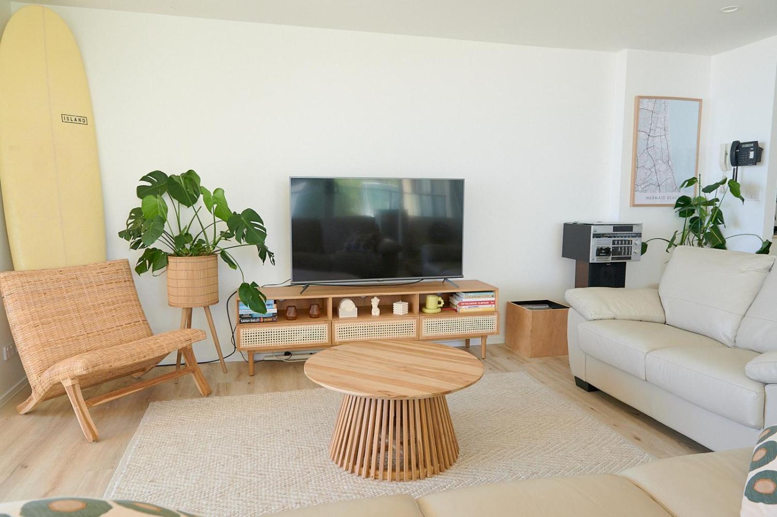 Foreshore Beachfront Apartments Gold Coast Exterior photo