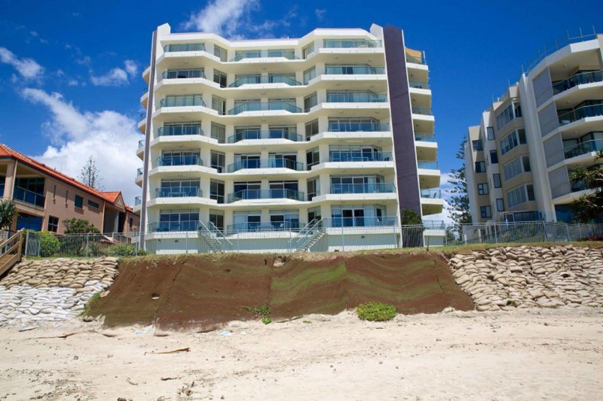 Foreshore Beachfront Apartments Gold Coast Exterior photo