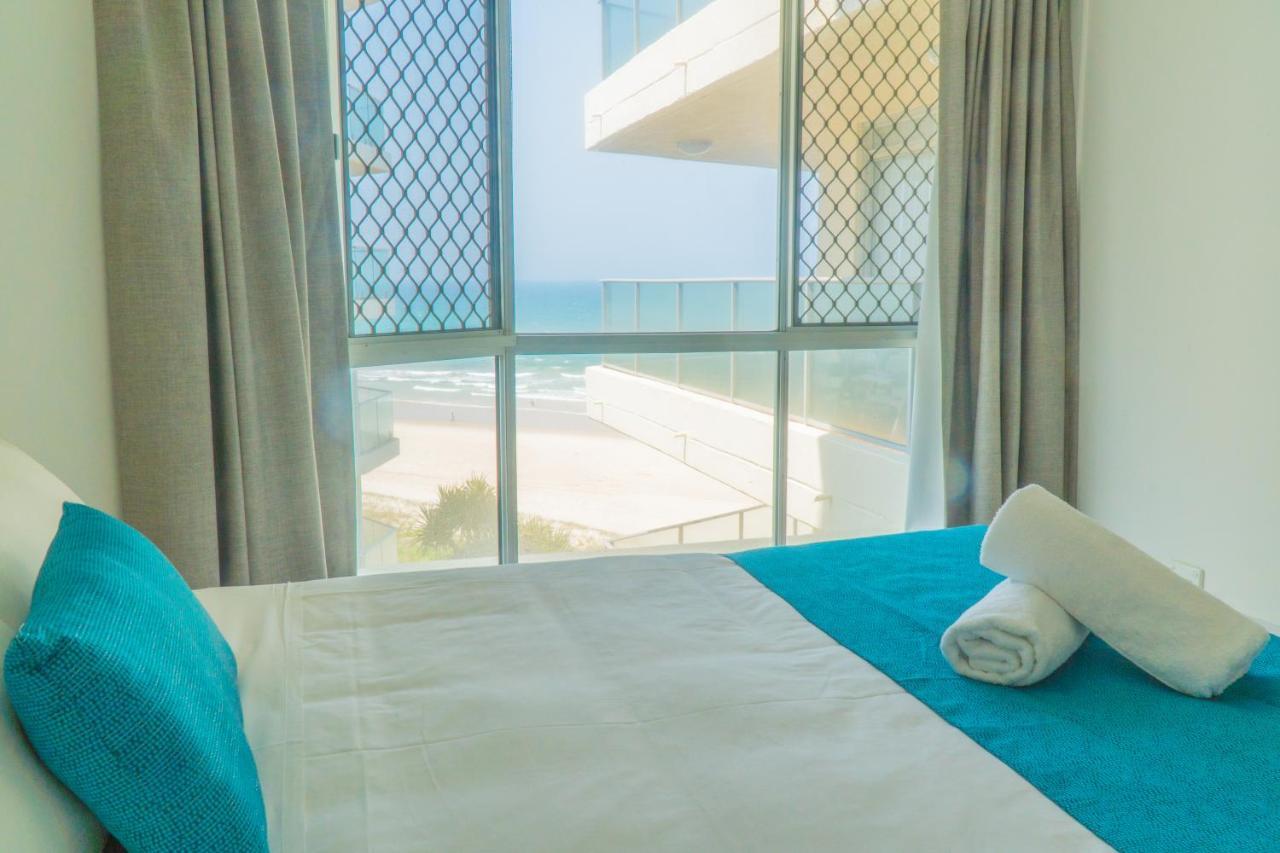 Foreshore Beachfront Apartments Gold Coast Exterior photo
